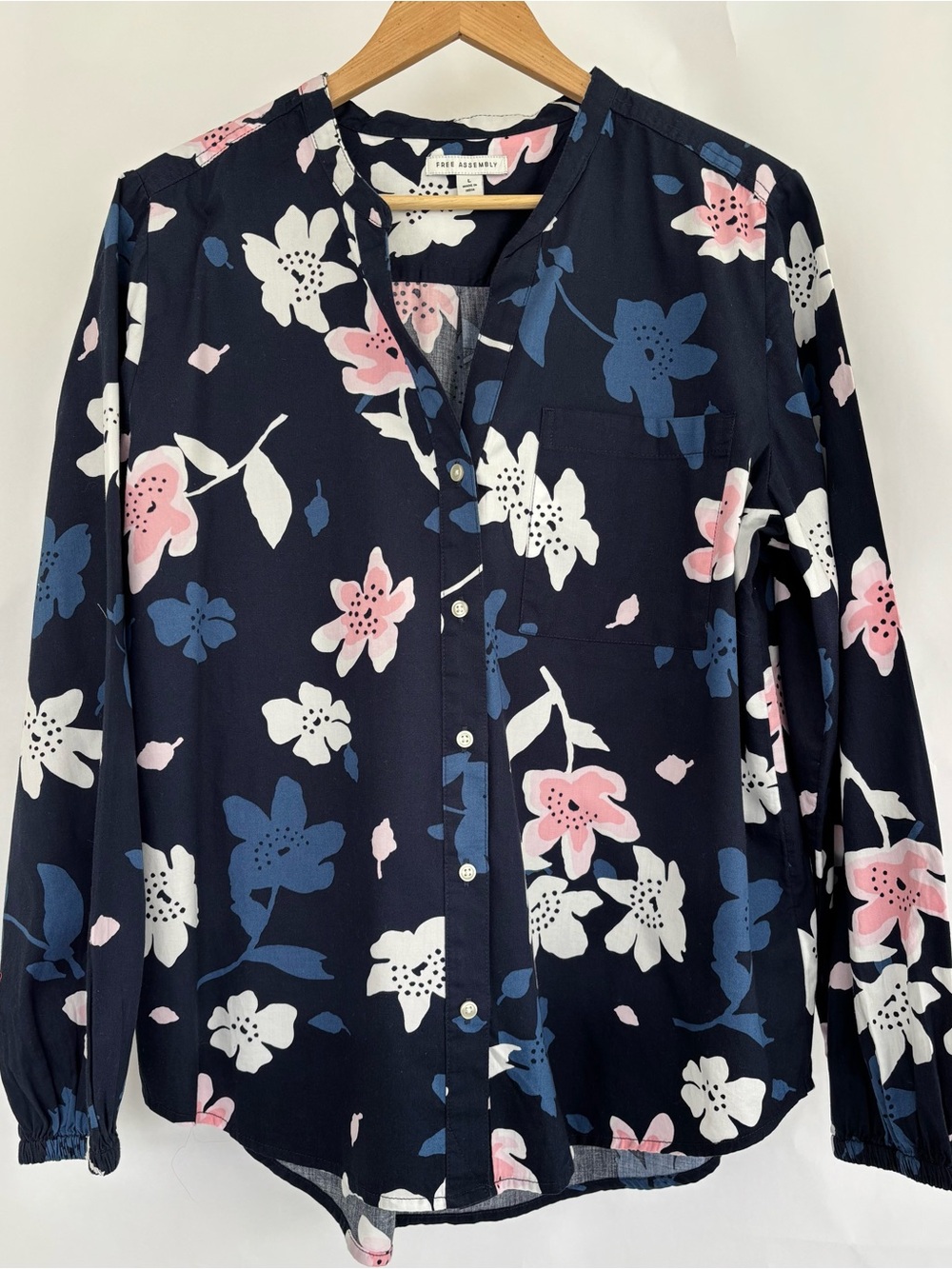 Free Assembly, floral- navy, white, pink, blouse, cotton, large